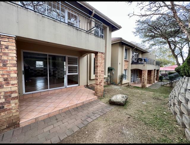 2 BEDROOM APARTMENT RENTED IN BRYANSTON
